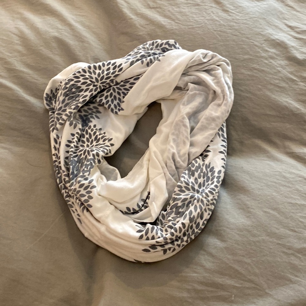 Soft neck scarf